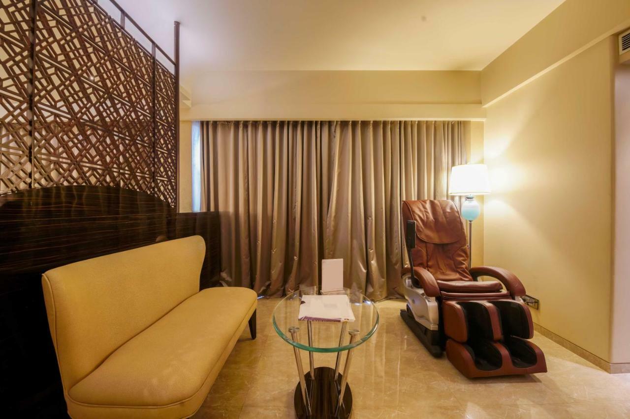 Sai Palace Grand, Malad Мумбаи Экстерьер фото