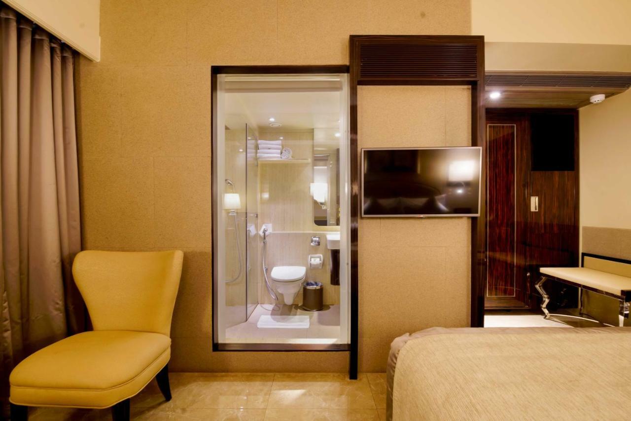 Sai Palace Grand, Malad Мумбаи Экстерьер фото