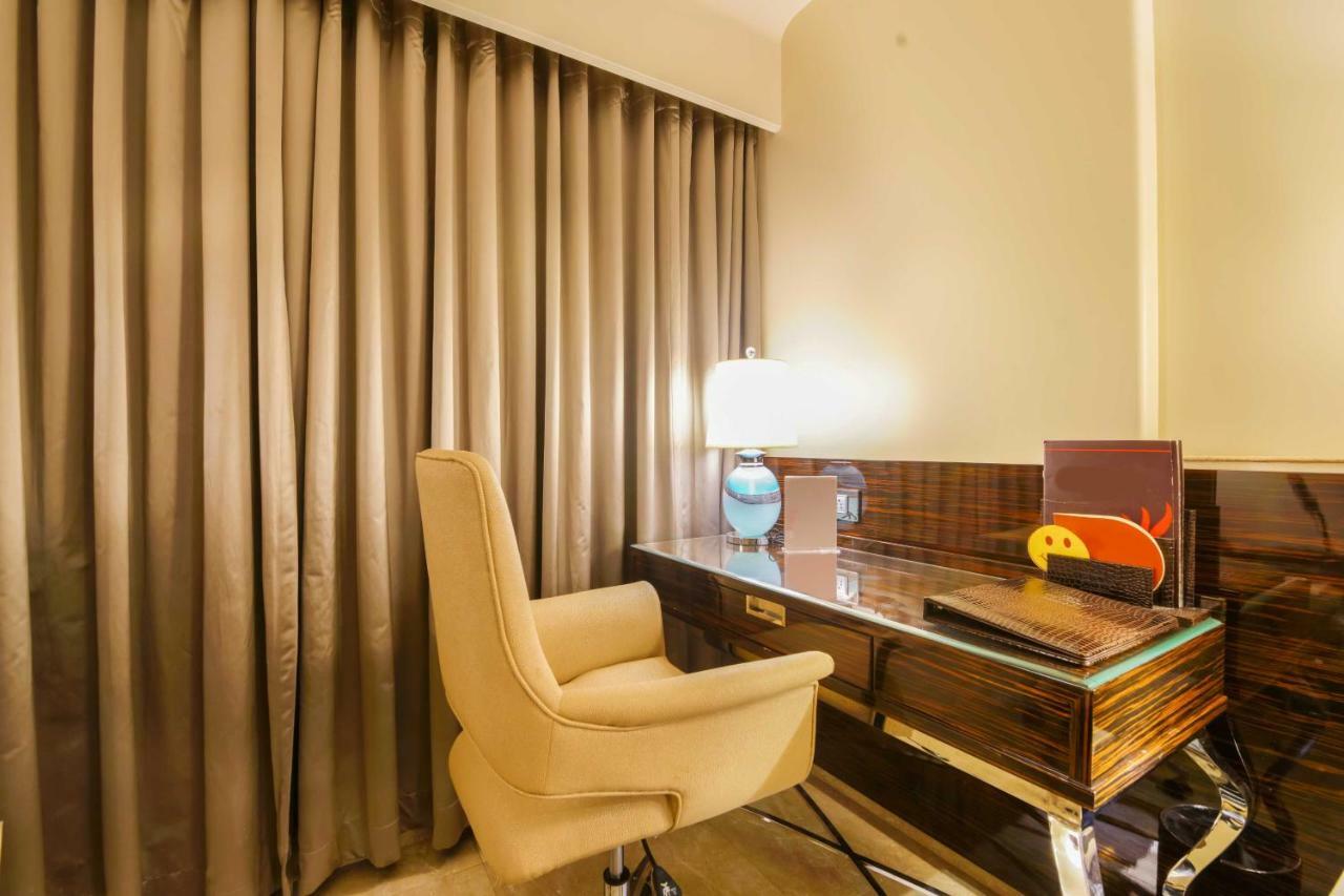 Sai Palace Grand, Malad Мумбаи Экстерьер фото